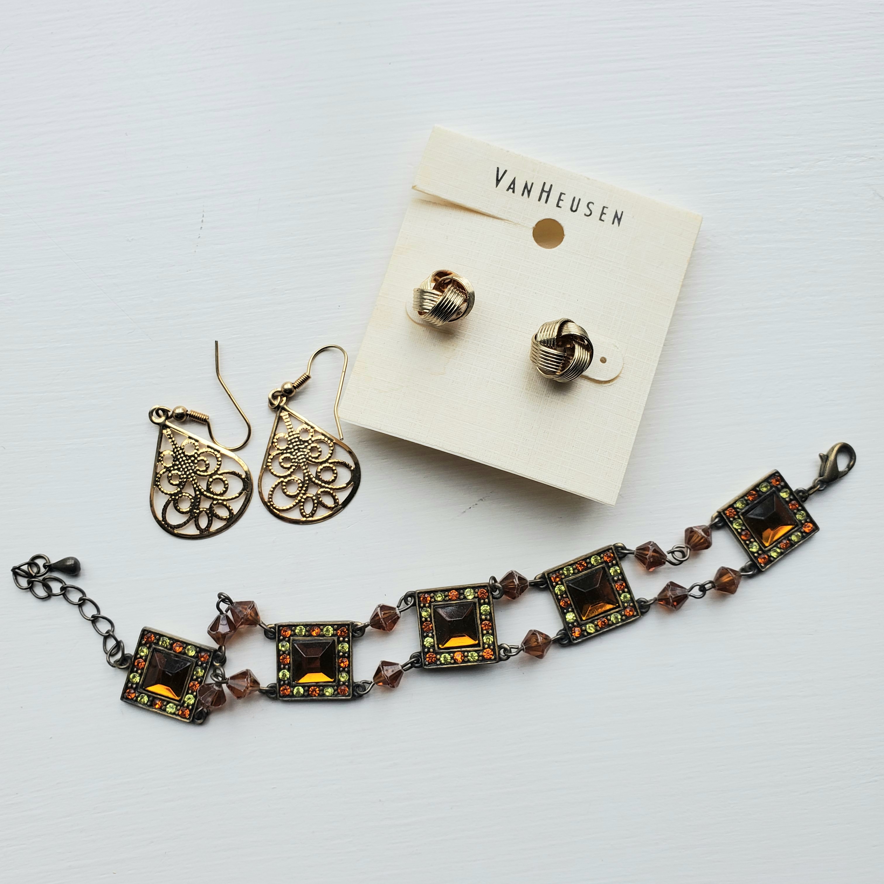 Van Heusen Gold And Brown Jewelry Set